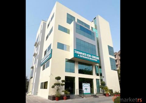 Best Eye Doctors in Noida